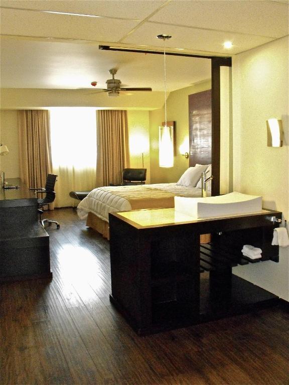 L Hotel Mexicali Room photo